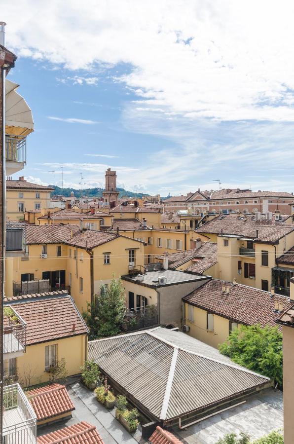 Inner Bo, Terrazzino Vista Tetti In Centro Storico Bolonha Exterior foto